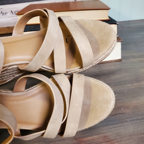 Y NOT Strappy Espadrille Wedge Sandals Summer Vacation womens sz 8 - Picture 3 of 8